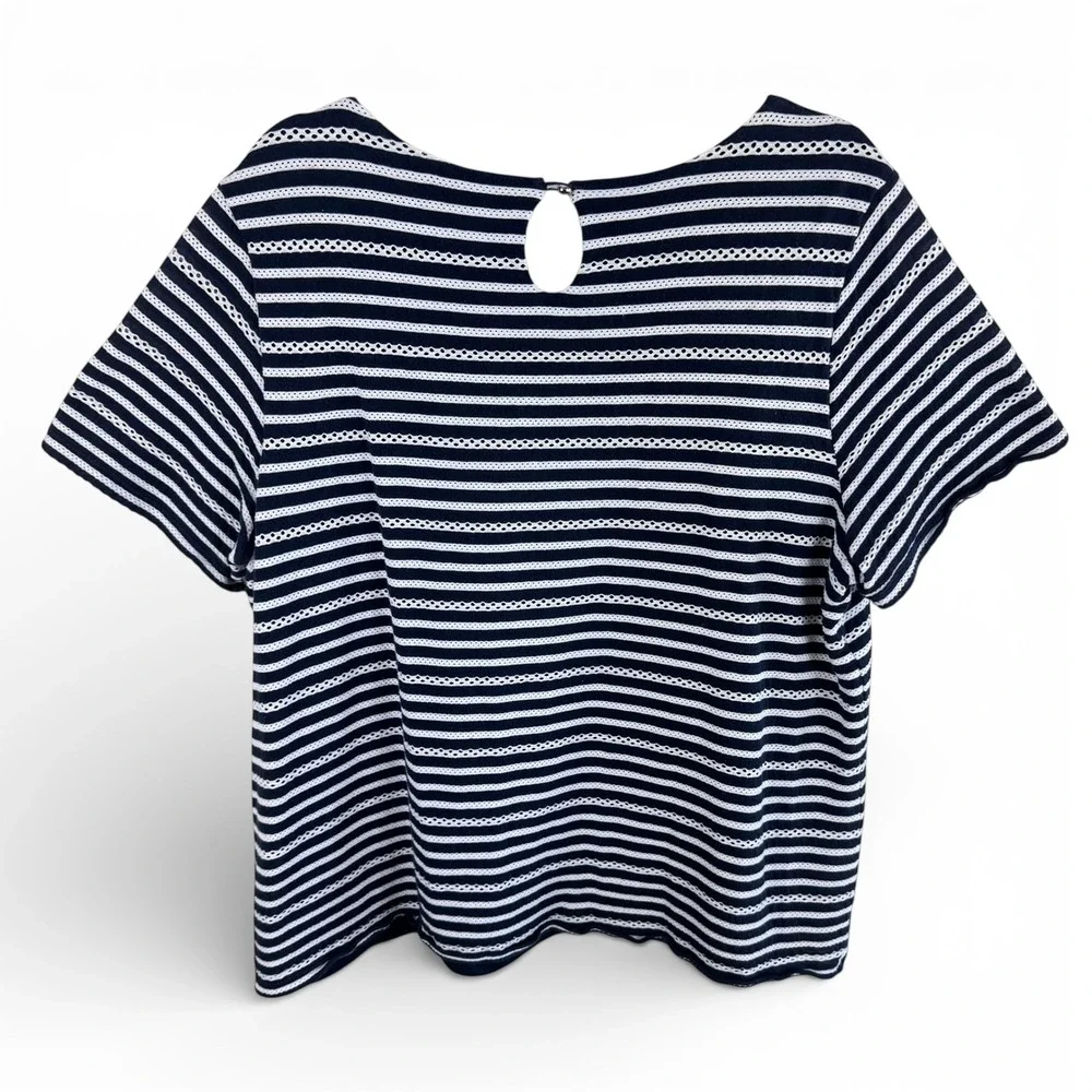 CJ Banks 1X Navy‎ Blue White Striped Eyelet Keyhole Short Sleeve Top Nautical